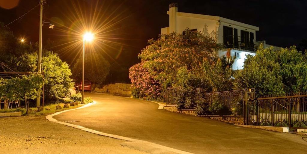Boutique Home Saltaragazza Petrovac Ngoại thất bức ảnh