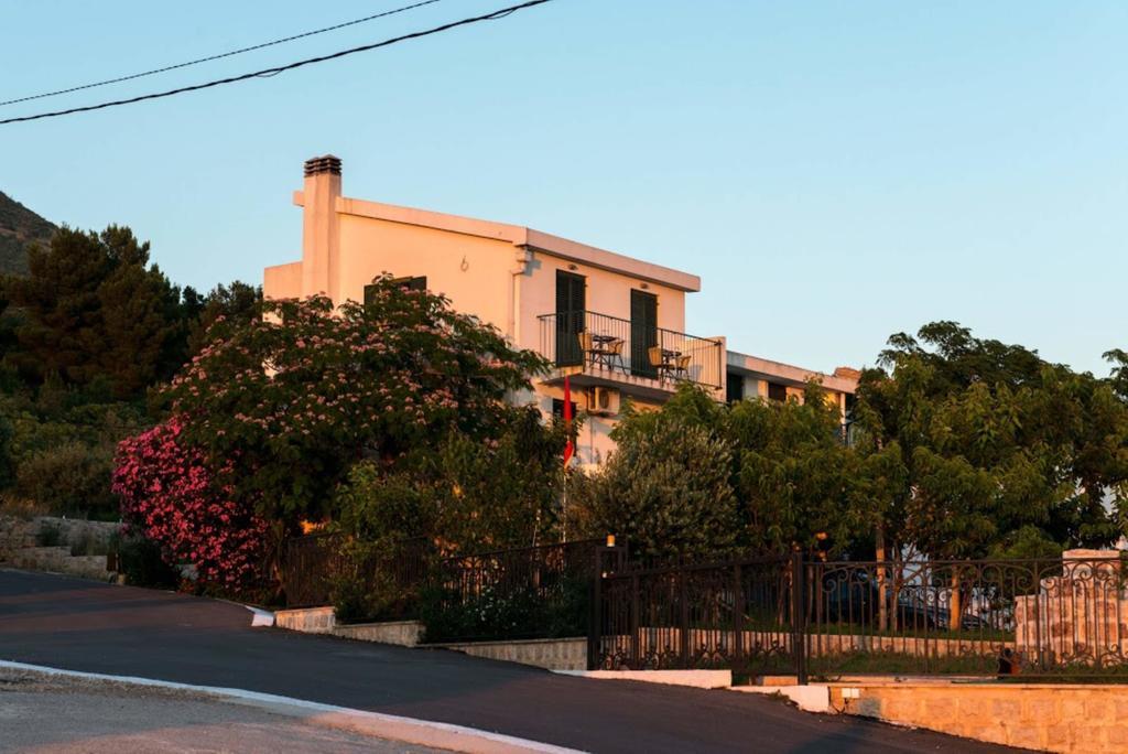 Boutique Home Saltaragazza Petrovac Ngoại thất bức ảnh